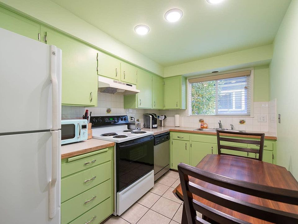 1st image of 1825 W Pacific Ave #2