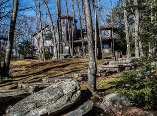 61 S Valley Rd, Pelham, MA 01002