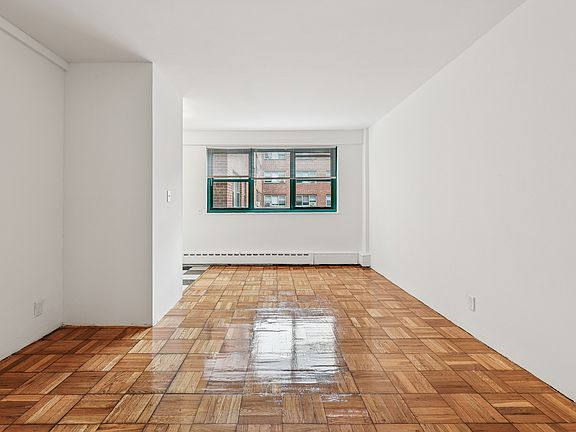 4th image of 12 Marshall St #235
