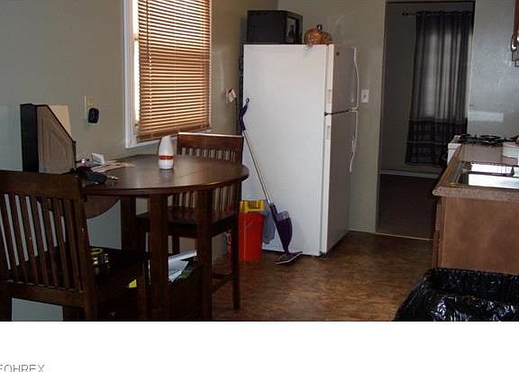 3rd image of 363 Marseilles Ave