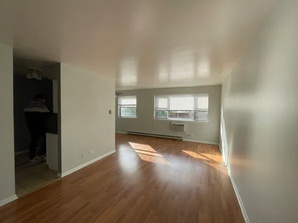 5920 N Kenmore Ave, Chicago, IL