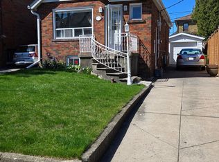 212 Winnett Ave, Toronto, ON M6C 3L9