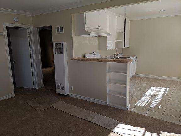 2nd image of 610 Orange Ave APT 1