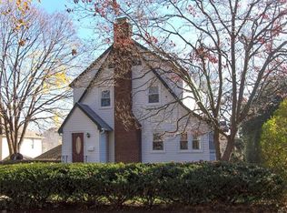 196 Bradley Rd, Scarsdale, NY 10583
