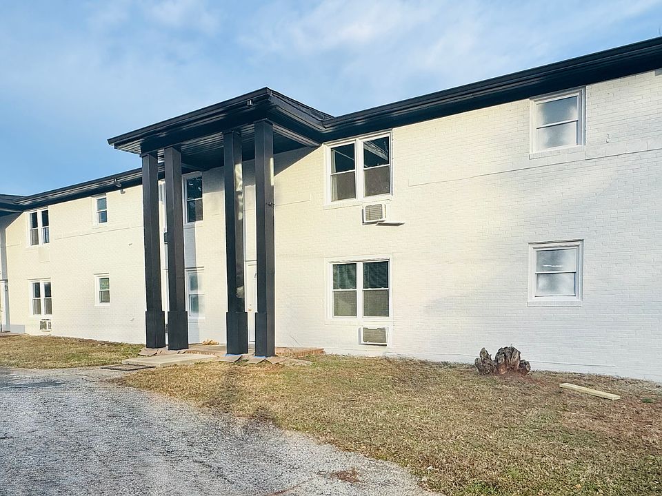 1st image of 608 N College Dr #1