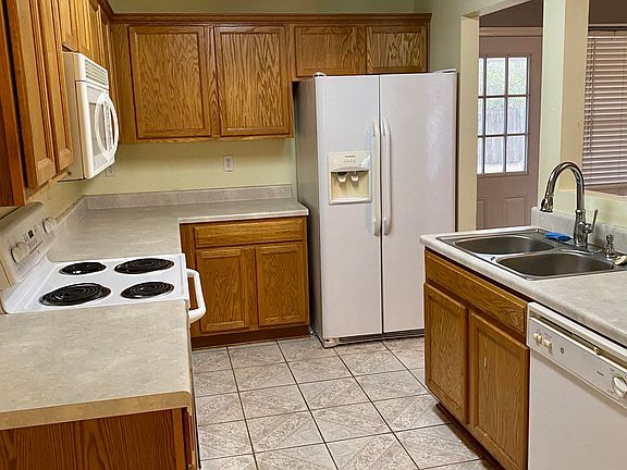 5th image of 2472 Tandy Dr