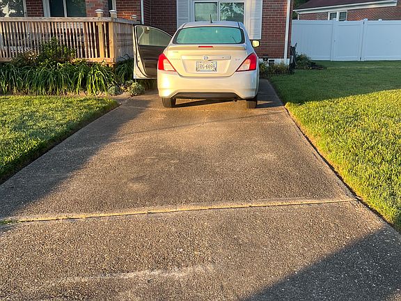 2nd image of 901 Robinson Rd