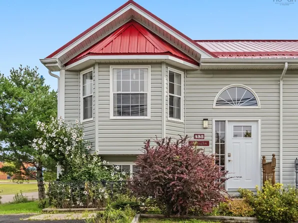 453 Young St, Truro, NS B2N 3Y8