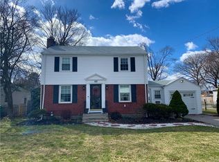 103 Brunswick Dr, Warwick, RI 02886