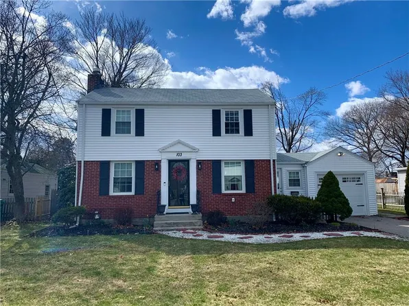 103 Brunswick Dr, Warwick, RI 02886
