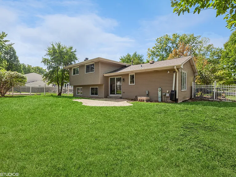 98 Quail Hollow Ct — Photo 17