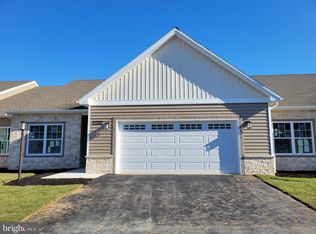 118 Cardinal Dr, Shippensburg, PA 17257