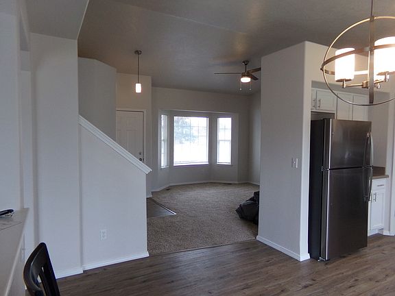 4th image of 37 S Tamarack Way