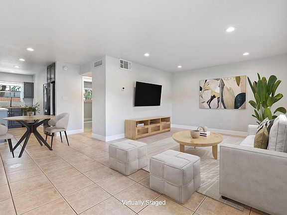 3rd image of 601 SE 5th Court #103