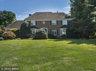 6 Holly Leaf Ct, Bethesda, MD 20817