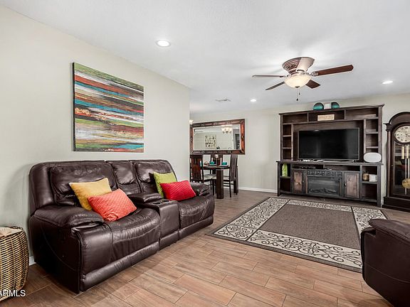 5th image of 4323 W PARADISE Lane