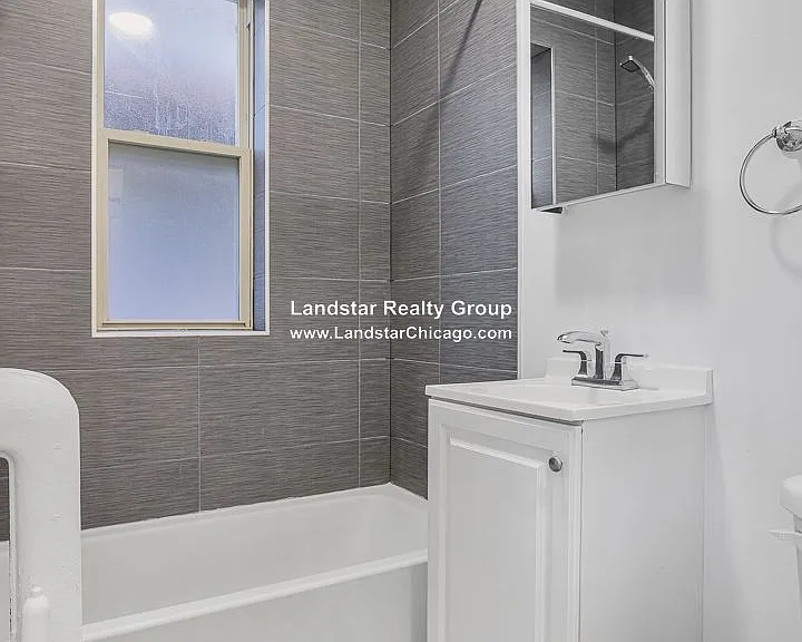 1527 W Estes Ave #5B — Photo 7