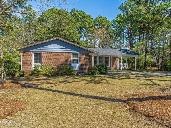 1573 W Pennsylvania Avenue Ext, Southern Pines, NC 28387