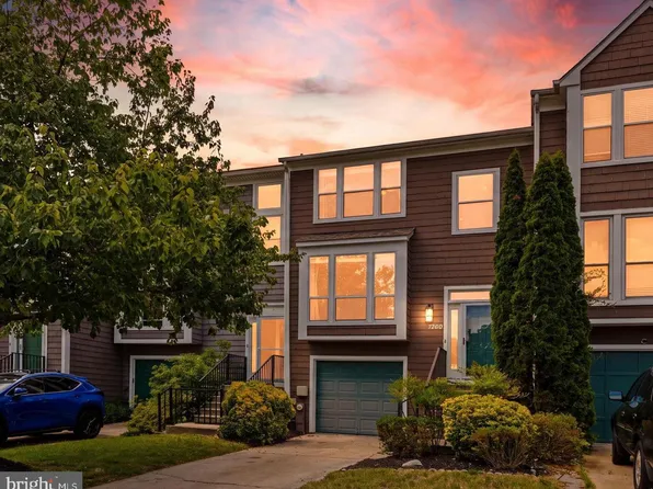 7760 Chatfield Ln, Ellicott City, MD 21043