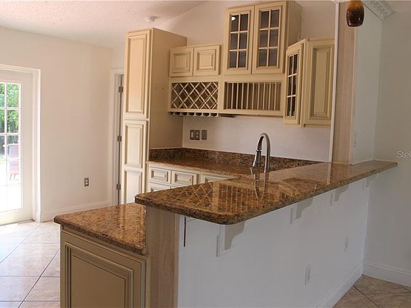 5th image of 2765 Windsor Heights St