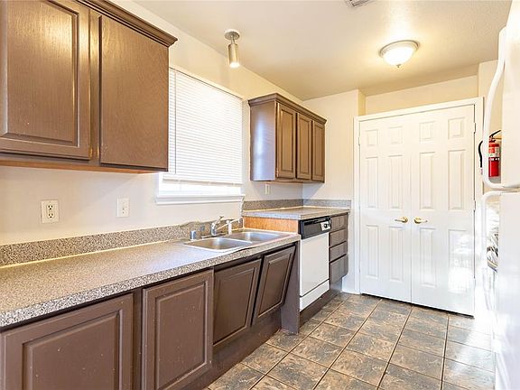 5th image of 441 N Cowan Ave Lot 6