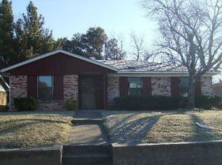 1026 Greg Ct, Irving, TX 75060