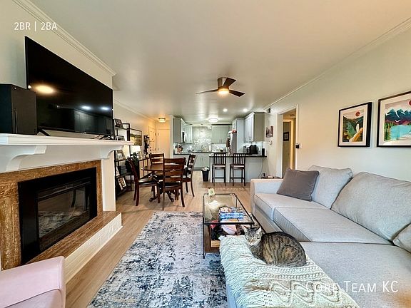 3rd image of 4515 Headwood Dr APT 4