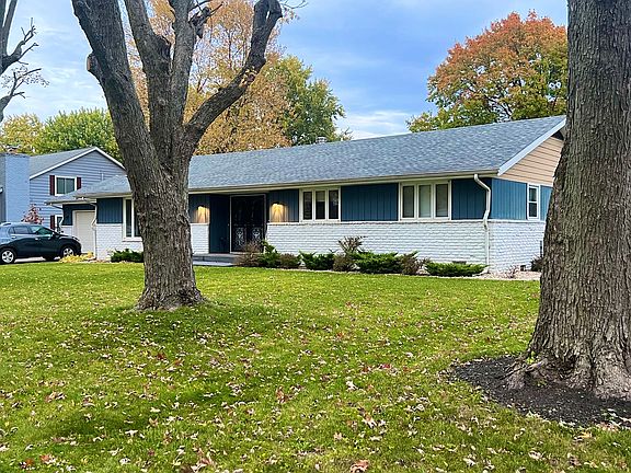 2nd image of 4908 N Tillotson Ave