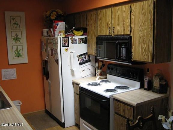 4th image of 20235 N 3rd Dr Unit 6