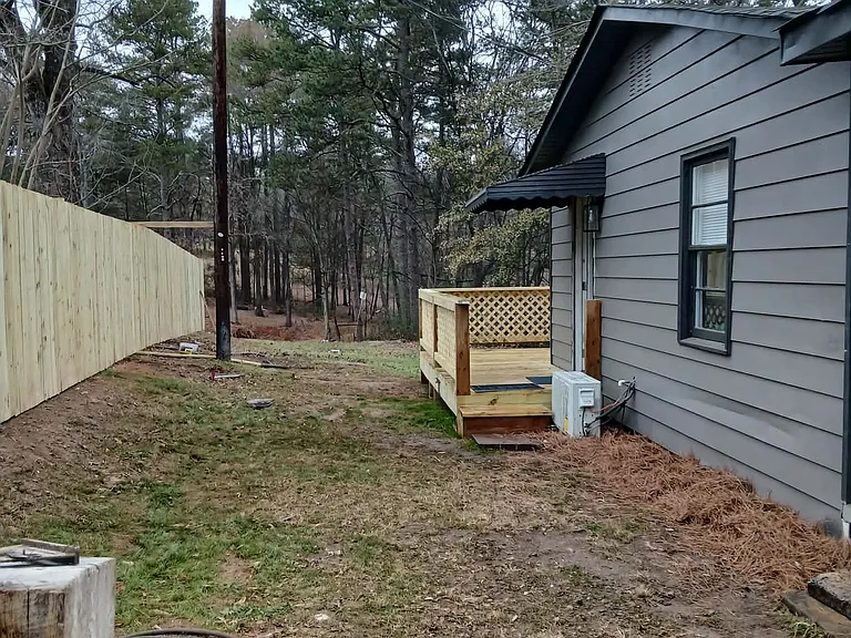 943 Chulio Rd SE — Photo 4