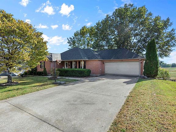 2nd image of 1469 Donna Lynn Dr