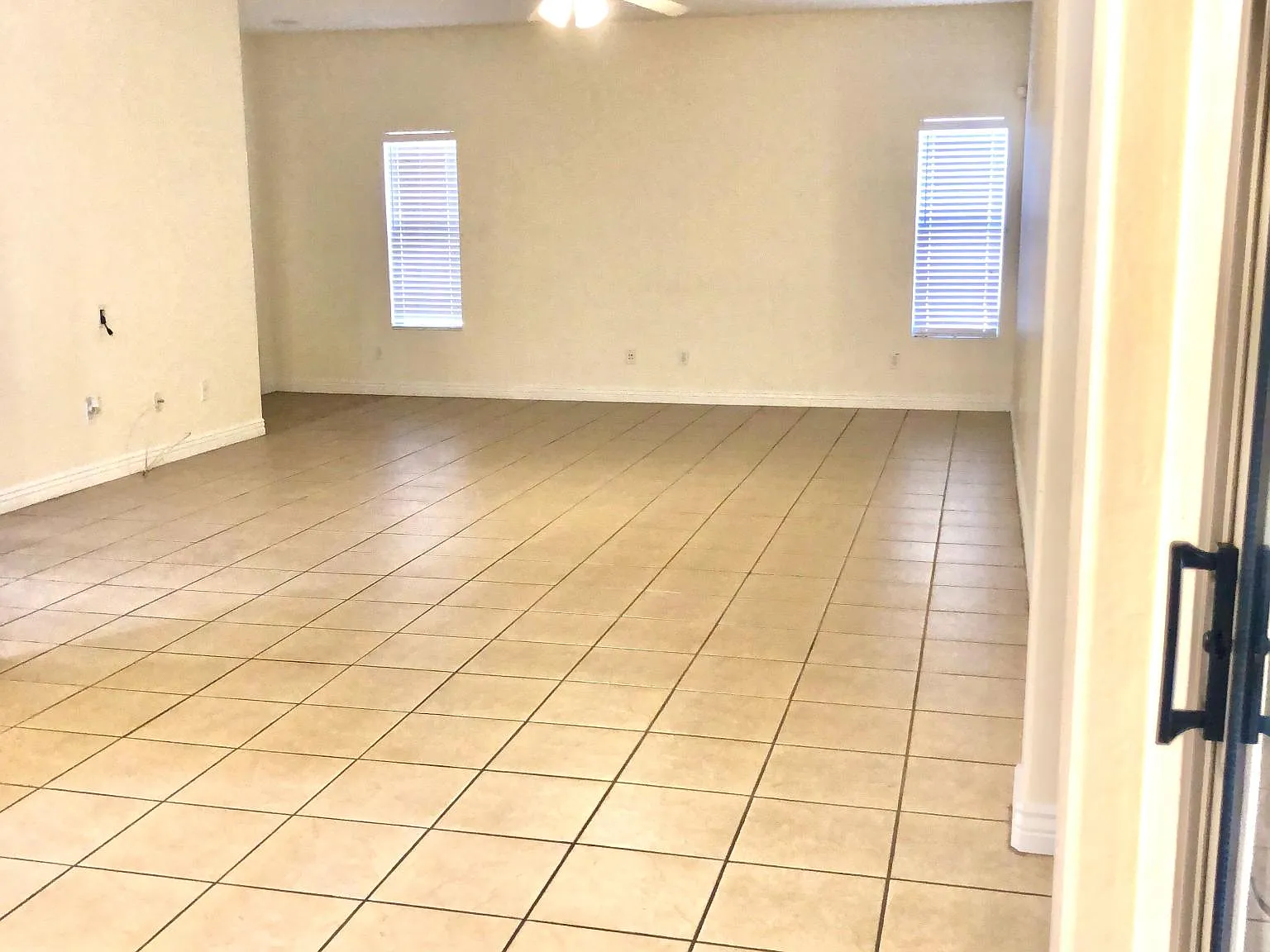 4 bed, 1625 sqft, $2,250 — Photo 3