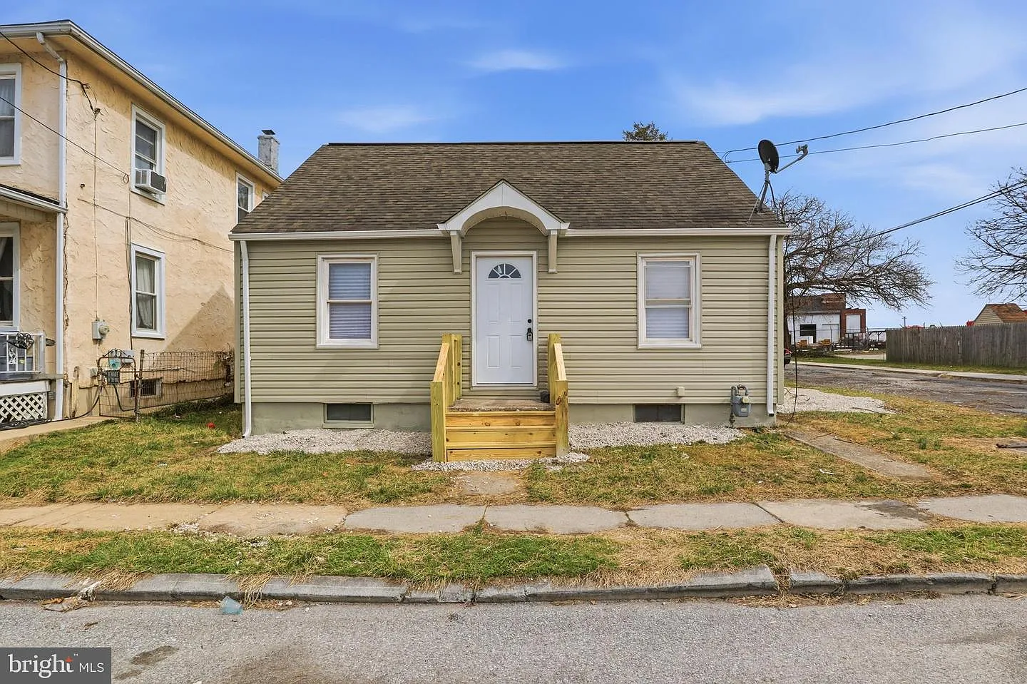 393 S Albemarle St photo 1