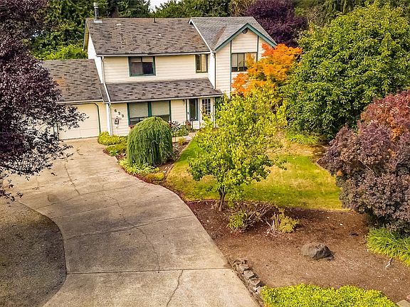 3rd image of 633 Hidden Forest Drive SE