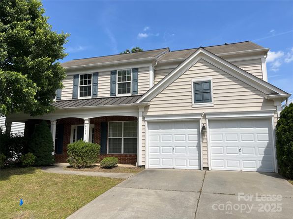 2409 Logan Field Dr