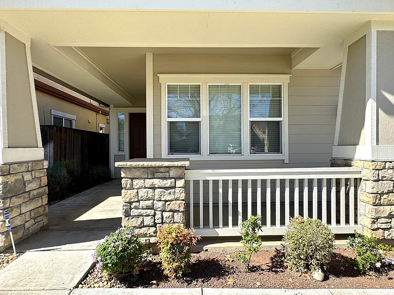 4181 Cherry Blossom Ln — Photo 4