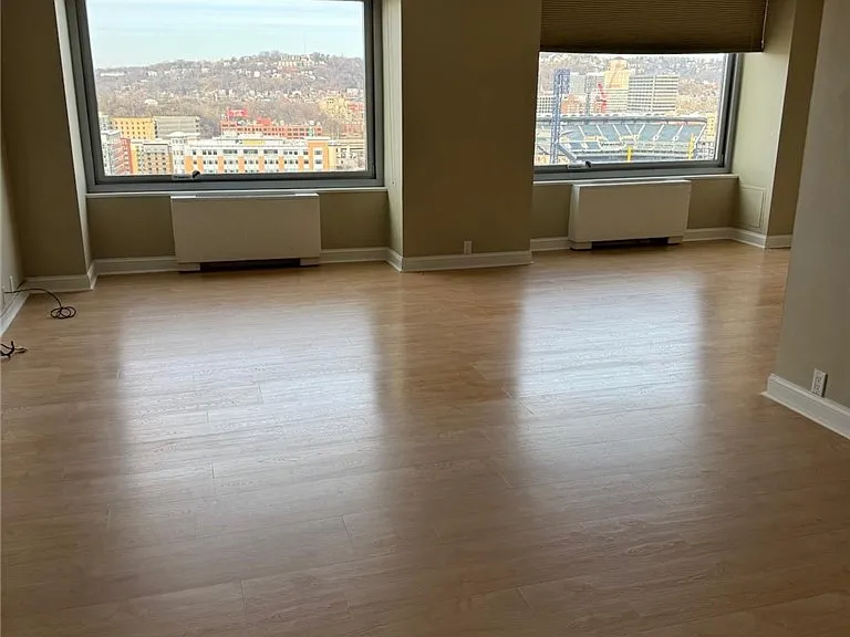 320 Fort Duquesne Blvd #19H — Photo 4