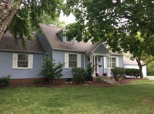 404 W Poe Rd, Bowling Green, OH 43402