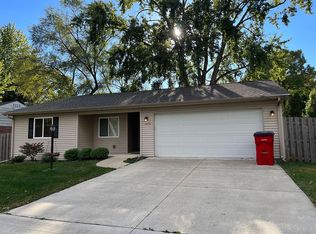 1415 Rose Dr, Champaign, IL