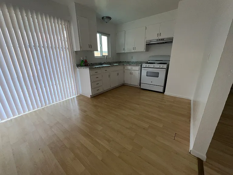 915 Aston Ave #921 — Photo 7