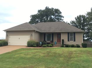 119 Aaron Dr, Alamo, TN 38001