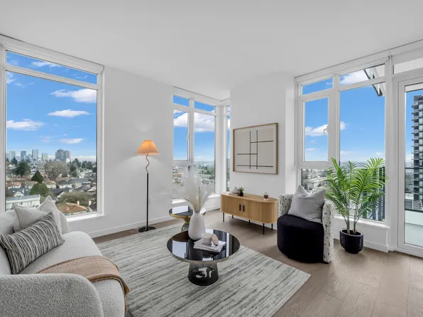 8415 Granville St #805, Vancouver, BC V6P 0M2