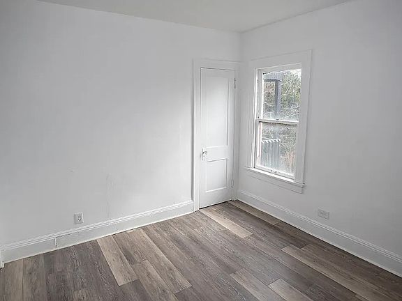 5th image of 13706 Coit Rd