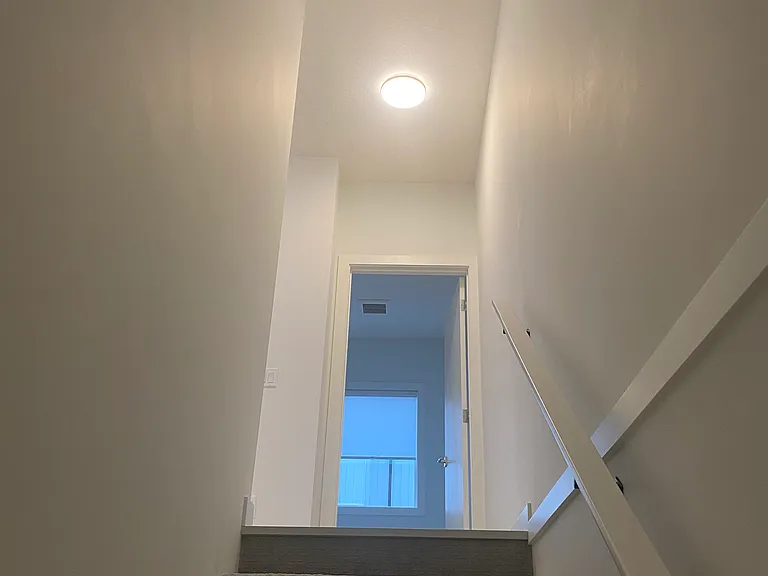 280 Chelsea Rd — Photo 48