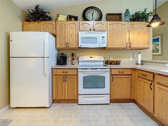 5th image of 2302 Mossy Oak Dr