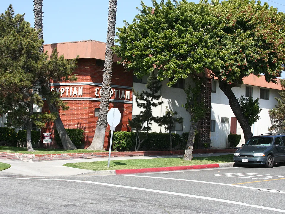 17040 Yukon Ave #18