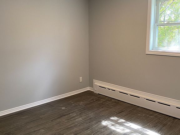 4th image of 120 Lavergne St #1017821