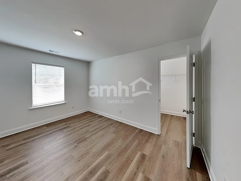 1036 Highland Walk — Photo 31