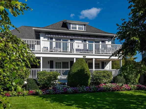 327 Shore Road #3, Ogunquit, ME 03907