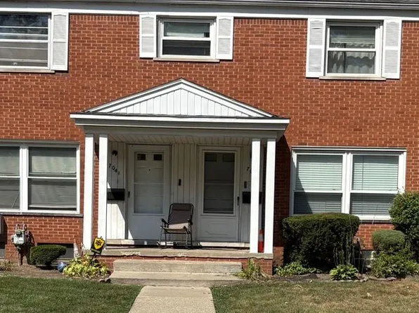 7043 Garling Dr, Dearborn Heights, MI 48127